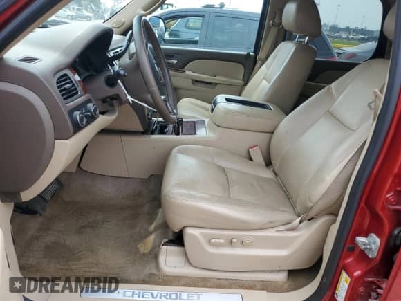 2013 Chevrolet Tahoe LTZ z VIN 1GNSKCE06DR211595, wystawiony jako Copart lot #67392565 z przebiegiem 202 317 mil mil oraz Szkoda całkowita • Salvage title. Historia ofert i sprzedaży dostępna na DreamBid. Obrazek 7.