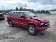 ✅ 2002 Chevrolet Blazer LS • VIN: 1GNDT13W32K236428 • Lot: 42341351. Wystawiony na IAAI z przebiegiem 145 232 mil. Bezpłatny archiwum sprzedaży aukcyjnych z USA i szczegółowy raport historii pojazdu na DreamBid. Zdjęcie 1.