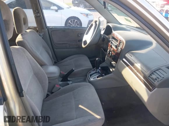 ✅ 2006 Suzuki XL7 • VIN: JS3TY92V064101982 • Lot: 41284585. Listed on IAAI with 237,353 mi. Free auction sales archive from the USA and detailed vehicle history report at DreamBid. Image 5.