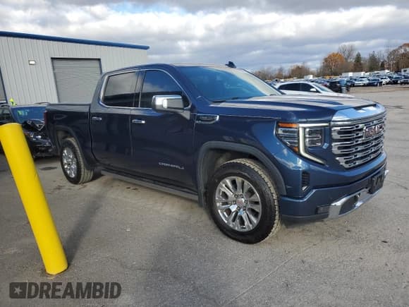 ✅ 2022 GMC Sierra 1500 Denali • VIN: 3GTUUGED3NG660594 • Лот: 92034655. Опубликован ранее на Copart с пробегом 108 827 миль. Бесплатный доступ к архиву аукционных продаж из США и подробный отчёт об истории автомобиля на DreamBid. Изображение 4.