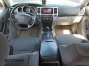 ✅ 2004 Toyota 4Runner SR5 • VIN: JTEZT14R840019135 • Lot: 51852145. Wystawiony na Copart z przebiegiem 148 788 mil. Bezpłatny archiwum sprzedaży aukcyjnych z USA i szczegółowy raport historii pojazdu na DreamBid. Zdjęcie 8.