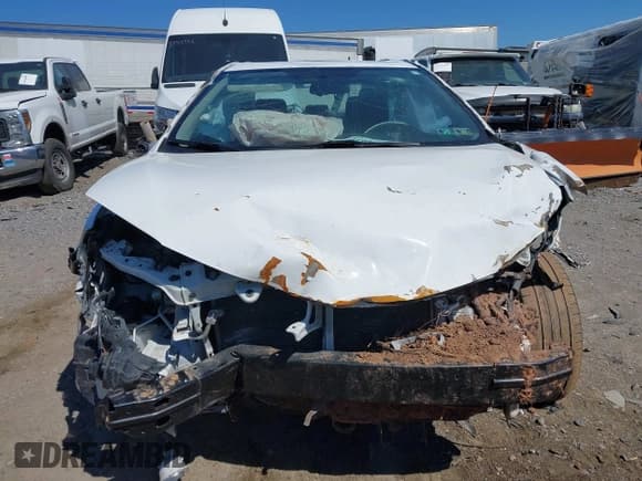 ✅ 2016 Toyota Corolla L • VIN: 2T1BURHE9GC743046 • Lot: 41900264. Listed on IAAI with 84,412 mi. Free auction sales archive from the USA and detailed vehicle history report at DreamBid. Image 12.