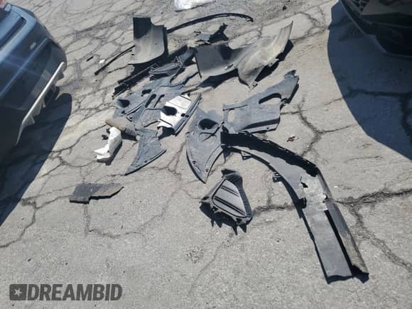 2020 Hyundai Veloster Premium с VIN KMHTG6AF6LU030076, выставлен на аукционе Copart как лот 48789745 с пробегом 92 848 миль миль и Списание • Salvage title. История ставок и продаж доступна на DreamBid. Изображение 12.