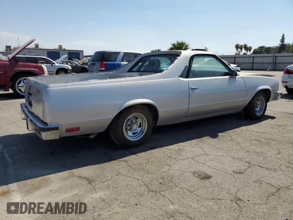 ✅ 1986 Chevrolet El Camino • VIN: 3GCCW80Z7GS913852 • Лот: 63443454. Опубликован ранее на Copart с пробегом 40 235 миль. Бесплатный доступ к архиву аукционных продаж из США и подробный отчёт об истории автомобиля на DreamBid. Изображение 3.