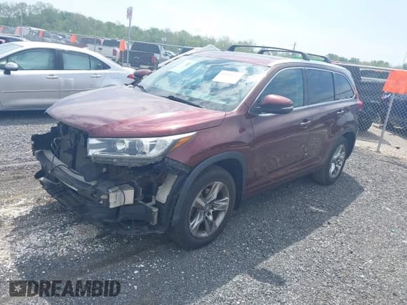 ✅ 2018 Toyota Highlander Limited • VIN: 5TDDZRFH0JS882603 • Lot: 42149163. Wystawiony na IAAI z przebiegiem 137 240 mil. Bezpłatny archiwum sprzedaży aukcyjnych z USA i szczegółowy raport historii pojazdu na DreamBid. Zdjęcie 2.