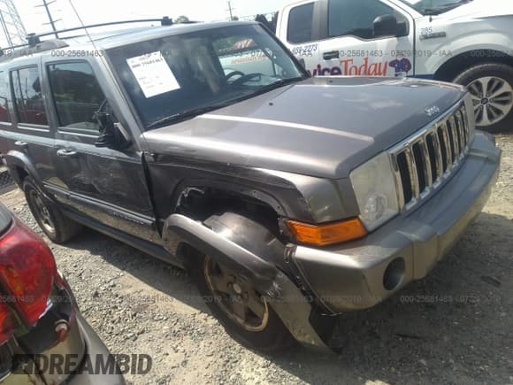 ✅ 2007 Jeep Commander Sport • VIN: 1J8HG48K67C685375 • Лот: 41677992. Опубликован ранее на IAAI с пробегом 254 243 миль. Бесплатный доступ к архиву аукционных продаж из США и подробный отчёт об истории автомобиля на DreamBid. Изображение 1.