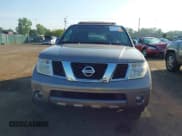 ✅ 2006 Nissan Pathfinder SE • VIN: 5N1AR18W96C660064 • Lot: 42702343. Wystawiony na IAAI z przebiegiem 198 734 mil. Bezpłatny archiwum sprzedaży aukcyjnych z USA i szczegółowy raport historii pojazdu na DreamBid. Zdjęcie 12.