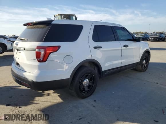 ✅ 2016 Ford Police Interceptor Utility • VIN: 1FM5K8AR8GGC93154 • Lot: 82696585. Listed on Copart with Not provided. Free auction sales archive from the USA and detailed vehicle history report at DreamBid. Image 3.