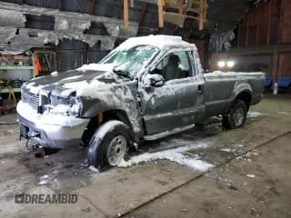✅ 2003 Ford F-350 XL • VIN: 1FTSF31LX3EB18971 • Лот: 42481305. Опубликован ранее на Copart с пробегом 151 750 миль. Бесплатный доступ к архиву аукционных продаж из США и подробный отчёт об истории автомобиля на DreamBid. Изображение 1.