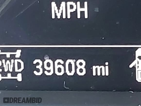 ✅ 2022 Chevrolet Silverado 1500 Custom • VIN: 1GCPYBEK8NZ226769 • Lot: 43565241. Wystawiony na IAAI z przebiegiem 39 608 mil. Bezpłatny archiwum sprzedaży aukcyjnych z USA i szczegółowy raport historii pojazdu na DreamBid. Zdjęcie 15.