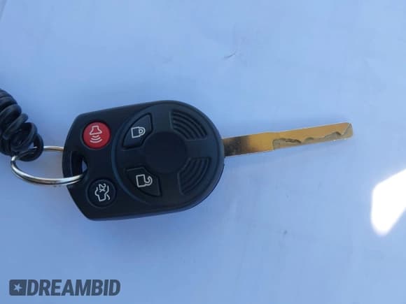 ✅ 2019 Ford Transit Passenger XL • VIN: 1FBZX2YM1KKB05406 • Lot: 42473006. Wystawiony na IAAI z przebiegiem 108 979 mil. Bezpłatny archiwum sprzedaży aukcyjnych z USA i szczegółowy raport historii pojazdu na DreamBid. Zdjęcie 11.