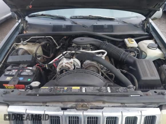 ✅ 1994 Jeep Grand Cherokee Laredo • VIN: 1J4GZ58Y1RC236478 • Lot: 43860136. Listed on IAAI with 191,146 mi. Free auction sales archive from the USA and detailed vehicle history report at DreamBid. Image 10.