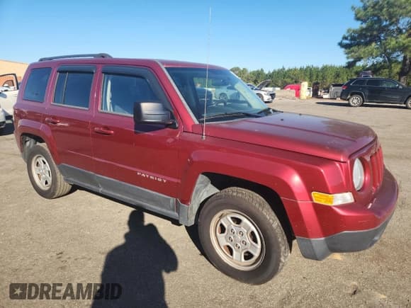 ✅ 2015 Jeep Patriot Sport • VIN: 1C4NJRBB3FD214102 • Lot: 90145775. Listed on Copart with 207,313 mi. Free auction sales archive from the USA and detailed vehicle history report at DreamBid. Image 4.
