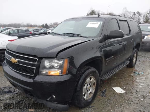 ✅ 2013 Chevrolet Suburban LT • VIN: 1GNSKJE75DR253466 • Лот: 43835635. Опубликован ранее на IAAI с пробегом 339 418 миль. Бесплатный доступ к архиву аукционных продаж из США и подробный отчёт об истории автомобиля на DreamBid. Изображение 17.