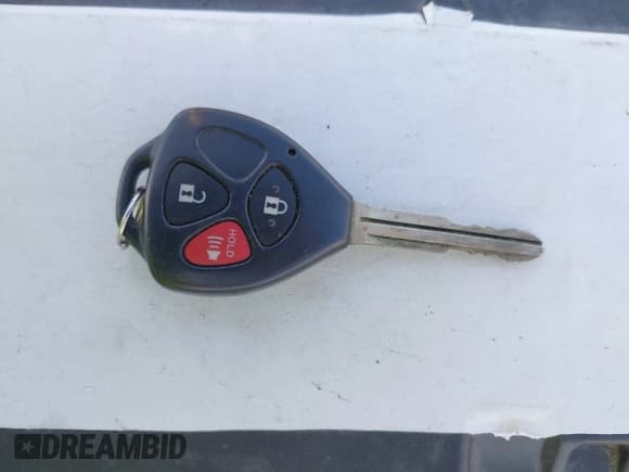 ✅ 2010 Pontiac Vibe • VIN: 5Y2SM6E09AZ405232 • Lot: 42372453. Wystawiony na IAAI z przebiegiem 209 925 mil. Bezpłatny archiwum sprzedaży aukcyjnych z USA i szczegółowy raport historii pojazdu na DreamBid. Zdjęcie 11.