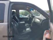 ✅ 2007 GMC Yukon SLE • VIN: 1GKFK13077R263165 • Лот: 42934808. Опубликован ранее на IAAI с пробегом 219 664 миль. Бесплатный доступ к архиву аукционных продаж из США и подробный отчёт об истории автомобиля на DreamBid. Изображение 5.