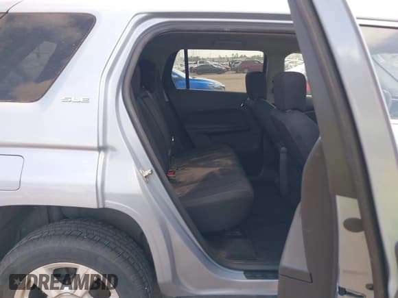 ✅ 2014 GMC Terrain SLE • VIN: 2GKALMEK8E6275244 • Lot: 43487746. Listed on IAAI with 197,665 mi. Free auction sales archive from the USA and detailed vehicle history report at DreamBid. Image 8.