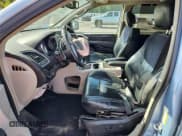 ✅ 2013 Chrysler Town & Country Limited • VIN: 2C4RC1GG9DR589732 • Lot: 70097055. Wystawiony na Copart z przebiegiem 461 098 mil. Bezpłatny archiwum sprzedaży aukcyjnych z USA i szczegółowy raport historii pojazdu na DreamBid. Zdjęcie 7.