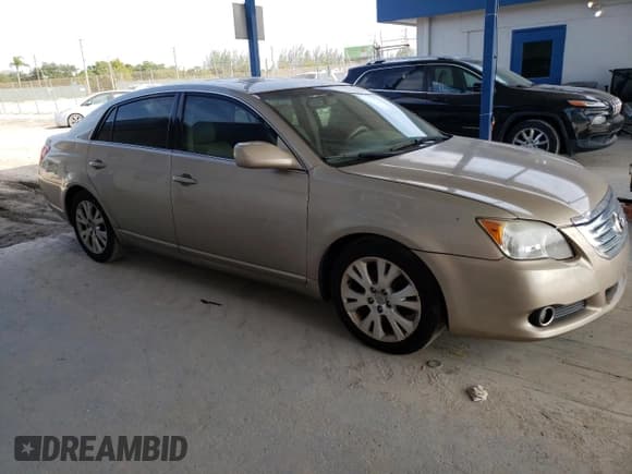 ✅ 2008 Toyota Avalon XLS • VIN: 4T1BK36B88U305534 • Лот: 91569335. Опубликован ранее на Copart с пробегом 115 065 миль. Бесплатный доступ к архиву аукционных продаж из США и подробный отчёт об истории автомобиля на DreamBid. Изображение 4.