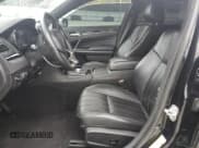 ✅ 2019 Chrysler 300 S • VIN: 2C3CCABT5KH639186 • Lot: 68371165. Wystawiony na Copart z przebiegiem 117 448 mil. Bezpłatny archiwum sprzedaży aukcyjnych z USA i szczegółowy raport historii pojazdu na DreamBid. Zdjęcie 7.