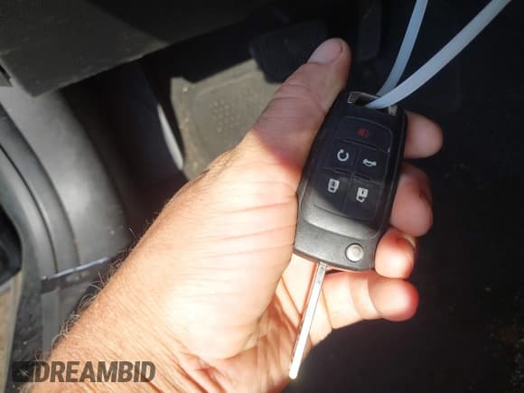 ✅ 2011 Chevrolet Camaro 2LT • VIN: 2G1FC1ED5B9127430 • Lot: 42844717. Listed on IAAI with 86,614 mi. Free auction sales archive from the USA and detailed vehicle history report at DreamBid. Image 11.