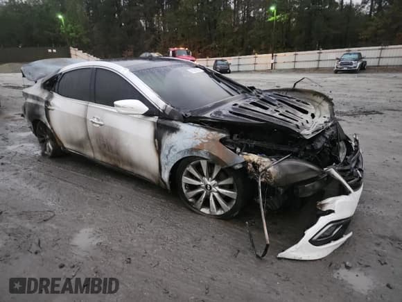 ✅ 2015 Hyundai Azera Limited • VIN: KMHFH4JG8FA479210 • Лот: 89526525. Опубликован ранее на Copart с пробегом Не указан. Бесплатный доступ к архиву аукционных продаж из США и подробный отчёт об истории автомобиля на DreamBid. Изображение 4.