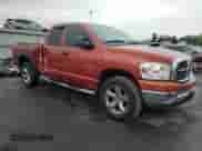 2008 Dodge 1500 SLT z VIN 1D7HU18208S521079, wystawiony jako Copart lot #71378934 z przebiegiem 185 136 mil mil oraz Szkoda całkowita • Salvage title. Historia ofert i sprzedaży dostępna na DreamBid. Obrazek 4.