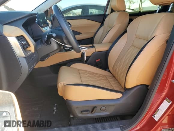 ✅ 2023 Nissan Rogue Platinum • VIN: JN8BT3DC9PW105539 • Lot: 47247515. Wystawiony na Copart z przebiegiem 16 556 mil. Bezpłatny archiwum sprzedaży aukcyjnych z USA i szczegółowy raport historii pojazdu na DreamBid. Zdjęcie 7.