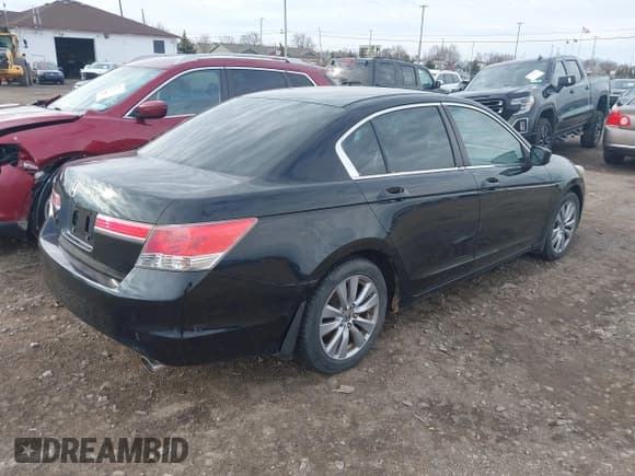 ✅ 2011 Honda Accord EX • VIN: 1HGCP2F7XBA067955 • Лот: 42070691. Опубликован ранее на IAAI с пробегом 256 510 миль. Бесплатный доступ к архиву аукционных продаж из США и подробный отчёт об истории автомобиля на DreamBid. Изображение 4.