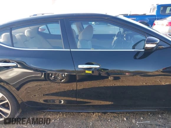 ✅ 2019 Nissan Maxima Platinum • VIN: 1N4AA6AV0KC379524 • Лот: 40862758. Опубликован ранее на IAAI с пробегом 74 145 миль. Бесплатный доступ к архиву аукционных продаж из США и подробный отчёт об истории автомобиля на DreamBid. Изображение 14.