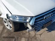 ✅ 2018 Audi Q7 • VIN: WA1AHBF71JD045630 • Lot: 41526656. Wystawiony na IAAI z przebiegiem 92 991 mil. Bezpłatny archiwum sprzedaży aukcyjnych z USA i szczegółowy raport historii pojazdu na DreamBid. Zdjęcie 6.