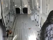 ✅ 2024 Mercedes-Benz Sprinter Cargo • VIN: W1Y4NCHY7RT169101 • Lot: 71209195. Wystawiony na Copart z przebiegiem 45 374 mil. Bezpłatny archiwum sprzedaży aukcyjnych z USA i szczegółowy raport historii pojazdu na DreamBid. Zdjęcie 10.