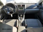 ✅ 2008 Volkswagen Jetta SE • VIN: 3VWRM71KX8M182588 • Лот: 91324195. Опубликован ранее на Copart с пробегом 223 018 миль. Бесплатный доступ к архиву аукционных продаж из США и подробный отчёт об истории автомобиля на DreamBid. Изображение 8.