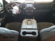 ✅ 2021 Chevrolet Silverado 1500 LT Trail Boss • VIN: 1GCPYFED6MZ250110 • Lot: 70799834. Wystawiony na Copart z przebiegiem 30 200 mil. Bezpłatny archiwum sprzedaży aukcyjnych z USA i szczegółowy raport historii pojazdu na DreamBid. Zdjęcie 8.