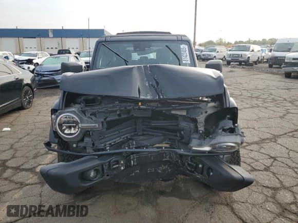 ✅ 2024 Ford Bronco Black Diamond • VIN: 1FMEE1BP3RLA42662 • Lot: 81422405. Listed on Copart with 16,161 mi. Free auction sales archive from the USA and detailed vehicle history report at DreamBid. Image 5.