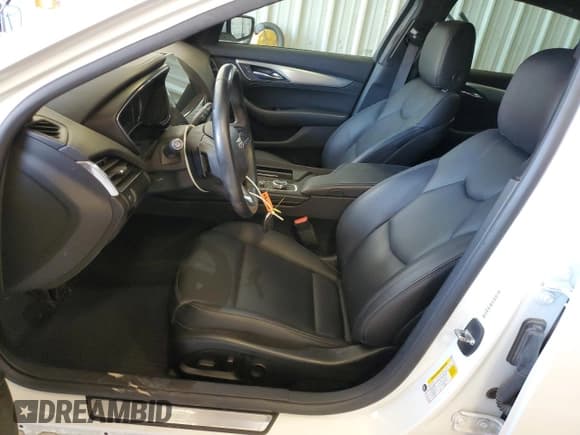 ✅ 2022 Cadillac CT5 Luxury • VIN: 1G6DM5RK1N0125025 • Lot: 55329745. Wystawiony na Copart z przebiegiem 47 217 mil. Bezpłatny archiwum sprzedaży aukcyjnych z USA i szczegółowy raport historii pojazdu na DreamBid. Zdjęcie 7.