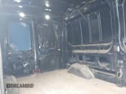 ✅ 2018 Ford Transit Cargo • VIN: 1FTYR2CG2JKA25341 • Lot: 43650452. Wystawiony na IAAI z przebiegiem 118 662 mil. Bezpłatny archiwum sprzedaży aukcyjnych z USA i szczegółowy raport historii pojazdu na DreamBid. Zdjęcie 8.