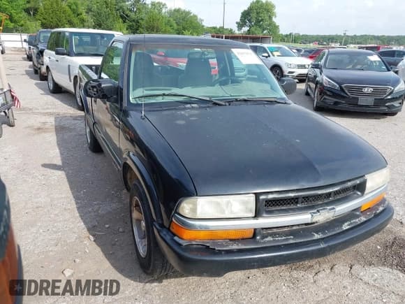 ✅ 1999 Chevrolet S-10 • VIN: 1GCCS144XX8207761 • Лот: 42652515. Опубликован ранее на IAAI с пробегом 209 461 миль. Бесплатный доступ к архиву аукционных продаж из США и подробный отчёт об истории автомобиля на DreamBid. Изображение 1.
