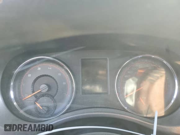 2014 Dodge Charger SE z VIN 2C3CDXBG3EH252224, wystawiony jako Copart lot #80916435 z przebiegiem Nie podano mil oraz Nie do naprawy • Non repairable. Historia ofert i sprzedaży dostępna na DreamBid. Obrazek 9.