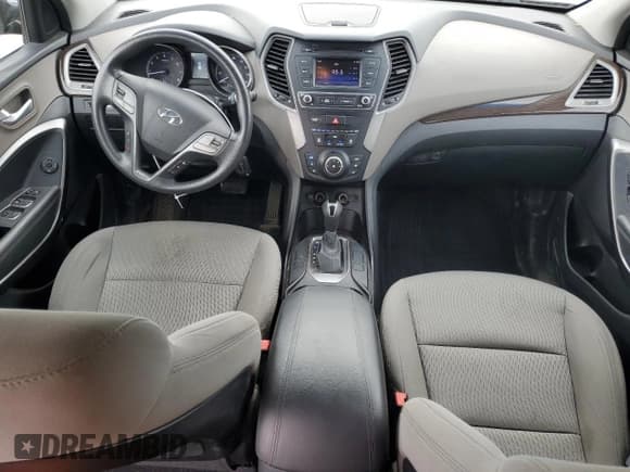 ✅ 2018 Hyundai Santa Fe 2.4L • VIN: 5XYZTDLB8JG541330 • Лот: 63657144. Опубликован ранее на Copart с пробегом 130 732 миль. Бесплатный доступ к архиву аукционных продаж из США и подробный отчёт об истории автомобиля на DreamBid. Изображение 8.