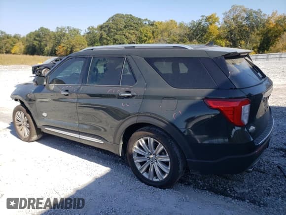 ✅ 2022 Ford Explorer King Ranch • VIN: 1FM5K7LC4NGA71016 • Lot: 76548944. Wystawiony na Copart z przebiegiem 60 231 mil. Bezpłatny archiwum sprzedaży aukcyjnych z USA i szczegółowy raport historii pojazdu na DreamBid. Zdjęcie 2.
