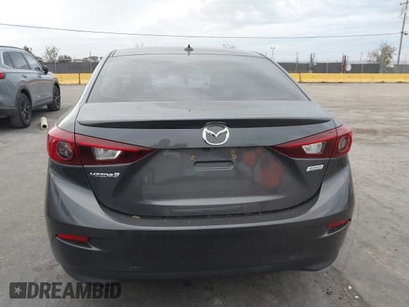 ✅ 2016 Mazda 3 S Touring • VIN: JM1BM1W34G1345542 • Lot: 43647035. Wystawiony na IAAI z przebiegiem 131 339 mil. Bezpłatny archiwum sprzedaży aukcyjnych z USA i szczegółowy raport historii pojazdu na DreamBid. Zdjęcie 16.