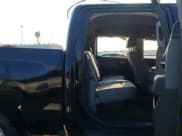 ✅ 2018 Chevrolet Silverado 1500 Custom • VIN: 3GCUKPEC2JG137848 • Lot: 43241718. Wystawiony na IAAI z przebiegiem 103 438 mil. Bezpłatny archiwum sprzedaży aukcyjnych z USA i szczegółowy raport historii pojazdu na DreamBid. Zdjęcie 8.