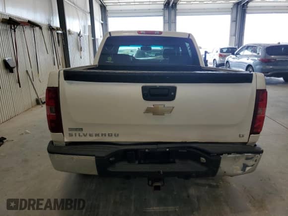 2011 Chevrolet Silverado 1500 LT with VIN 3GCPKSE37BG325413, listed as a Copart auction lot 63520545 with 264,592 mi miles and Salvage title. Bid and sale history available at DreamBid. Image 6.
