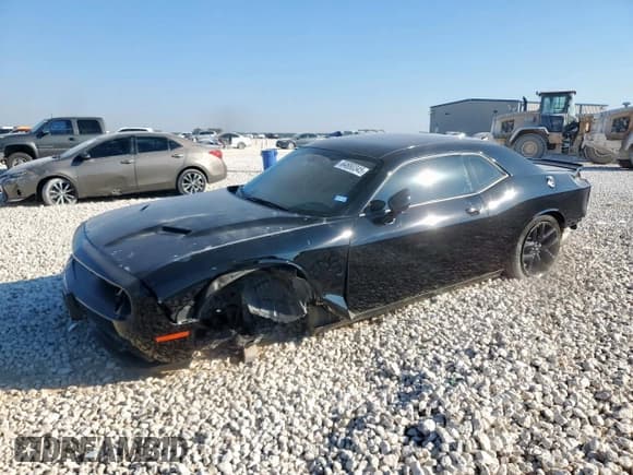 ✅ 2023 Dodge Challenger SXT • VIN: 2C3CDZAG4PH606252 • Lot: 84660345. Wystawiony na Copart z przebiegiem 21 784 mil. Bezpłatny archiwum sprzedaży aukcyjnych z USA i szczegółowy raport historii pojazdu na DreamBid. Zdjęcie 1.