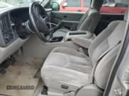 ✅ 2005 Chevrolet Suburban LT • VIN: 1GNEC16Z95J187286 • Лот: 86953594. Опубликован ранее на Copart с пробегом 238 312 миль. Бесплатный доступ к архиву аукционных продаж из США и подробный отчёт об истории автомобиля на DreamBid. Изображение 7.