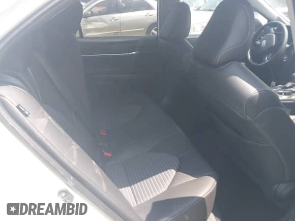 2022 Toyota Camry SE z VIN 4T1G11AK8NU027220, wystawiony jako IAAI lot #42161140 z przebiegiem 68 347 mil mil oraz . Historia ofert i sprzedaży dostępna na DreamBid. Obrazek 8.