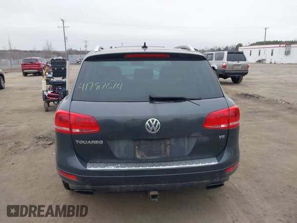 ✅ 2012 Volkswagen Touareg Sport • VIN: WVGEF9BP5CD011717 • Lot: 41787614. Wystawiony na IAAI z przebiegiem 138 127 mil. Bezpłatny archiwum sprzedaży aukcyjnych z USA i szczegółowy raport historii pojazdu na DreamBid. Zdjęcie 16.