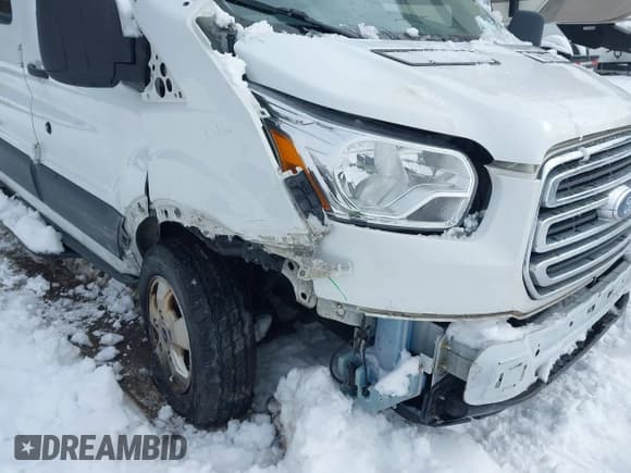 ✅ 2018 Ford Transit XL • VIN: 1FBZX2ZG2JKB04207 • Лот: 41440996. Опубликован ранее на IAAI с пробегом 126 256 миль. Бесплатный доступ к архиву аукционных продаж из США и подробный отчёт об истории автомобиля на DreamBid. Изображение 6.