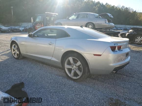 ✅ 2011 Chevrolet Camaro 2LT • VIN: 2G1FC1ED4B9104821 • Lot: 85418945. Wystawiony na Copart z przebiegiem 183 162 mil. Bezpłatny archiwum sprzedaży aukcyjnych z USA i szczegółowy raport historii pojazdu na DreamBid. Zdjęcie 2.